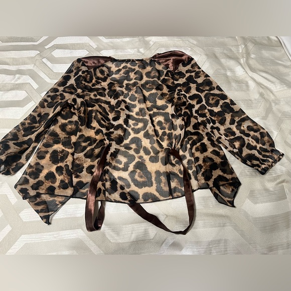 LEOPARD PRINT Cover Thin Jacket, Size Small - Picture 4 of 5
